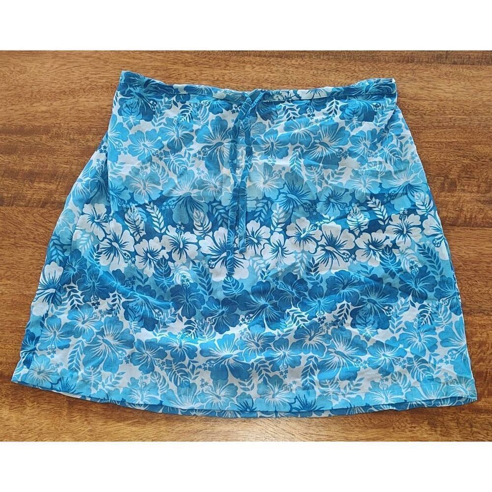 Peppermint Bay floral swim skirt/sarong-style cover-up blue/white tropical hibis